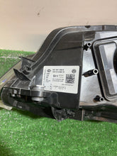 Laden Sie das Bild in den Galerie-Viewer, Frontscheinwerfer VW Golf VII I 5G1941036 LED Rechts Scheinwerfer Headlight SCH3522045335sq
