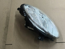Laden Sie das Bild in den Galerie-Viewer, Frontscheinwerfer Fiat 500l 52122857 Links Scheinwerfer Headlight SCH1705114446up