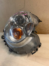 Laden Sie das Bild in den Galerie-Viewer, Frontscheinwerfer Mini R56 162705-03 Xenon Rechts Scheinwerfer Headlight SCH1706843596vt