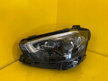 Laden Sie das Bild in den Galerie-Viewer, Frontscheinwerfer Mercedes-Benz W213 A2139066710 LED Rechts oder Links SCH9856124600sf
