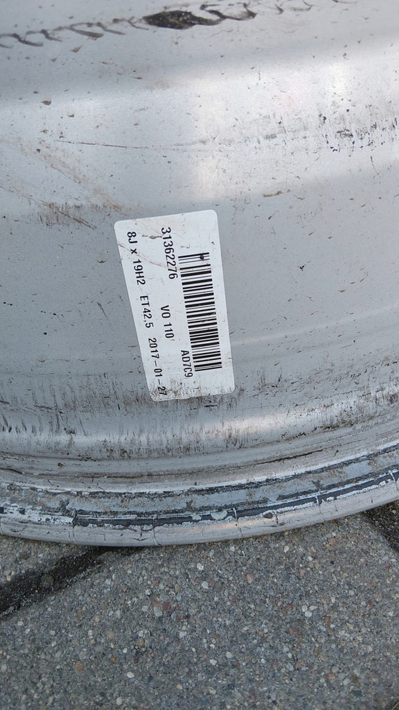 1x Alufelge 19 Zoll 8.0" 5x108 42 5ET Glanz Silber 31362276 Volvo I Rim Wheel FEL6376069201bg