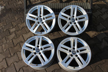 Laden Sie das Bild in den Galerie-Viewer, 4x Alufelge 17 Zoll 7.0" 5x112 42ET Glanz Silber 8W0601025P Audi A4 B9 Rim Wheel FEL9888933978qz