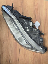 Laden Sie das Bild in den Galerie-Viewer, Frontscheinwerfer Tesla S 6005910-00-C Links Scheinwerfer Headlight