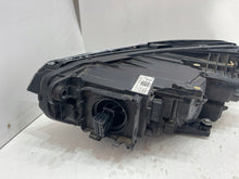 Laden Sie das Bild in den Galerie-Viewer, Frontscheinwerfer VW Passat B8 3G1941082 Rechts Scheinwerfer Headlight