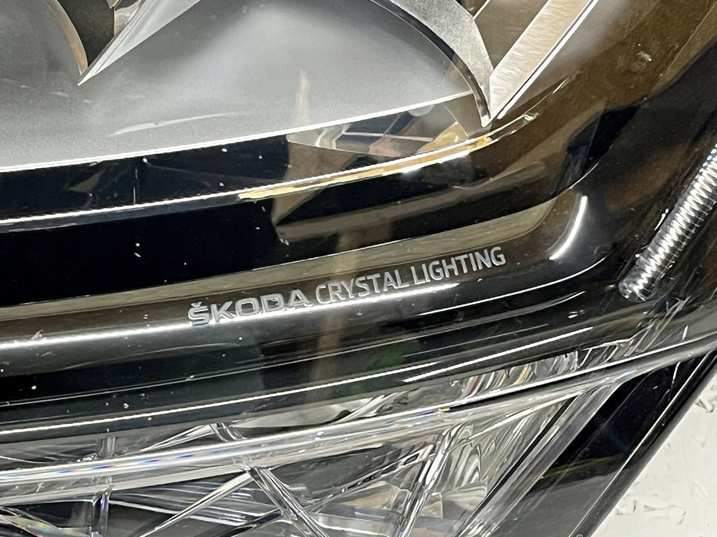 Frontscheinwerfer Skoda Superb III 3V1941015C Full LED Links Headlight