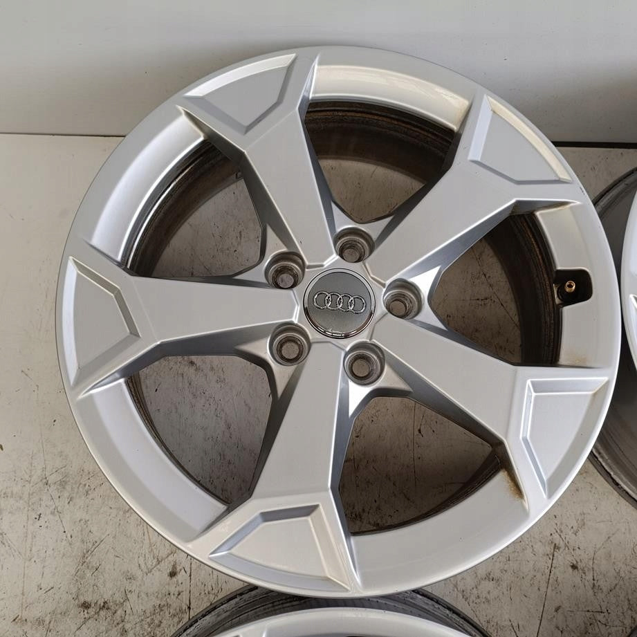 4x Alufelge 17 Zoll 6.5" 5x112 38ET Glanz Silber 83A601025AL Audi Q3 Q2 FEL9529635816xy