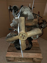 Laden Sie das Bild in den Galerie-Viewer, Motor Mercedes-Benz Engine Diesel Engine Unkomplett