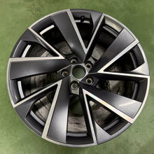 Laden Sie das Bild in den Galerie-Viewer, 1x Alufelge 20 Zoll 8.0" 5x112 45ET Glanz Graphit 5LA601025 Mg Octavia Rim Wheel FEL9634127715bo