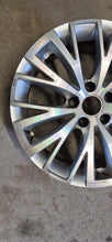 Laden Sie das Bild in den Galerie-Viewer, 1x Alufelge 17 Zoll 7.0" 5x112 39ET Glanz 7N0601025D VW Sharan Rim Wheel FEL4953614126ts