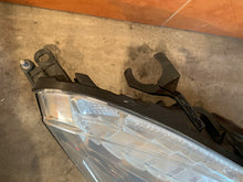 Laden Sie das Bild in den Galerie-Viewer, Frontscheinwerfer Citroën C4 Picasso I Rechts Scheinwerfer Headlight