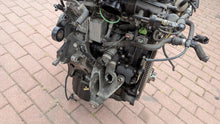 Load image into Gallery viewer, Motor Audi A5 CDNB 2.0 TFSI 180PS 132kW Benzin Engine Unkomplett