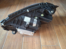 Load image into Gallery viewer, Frontscheinwerfer Mercedes-Benz W206 A2069063903 Ein Satz Scheinwerfer Headlight SCH7002215115jk