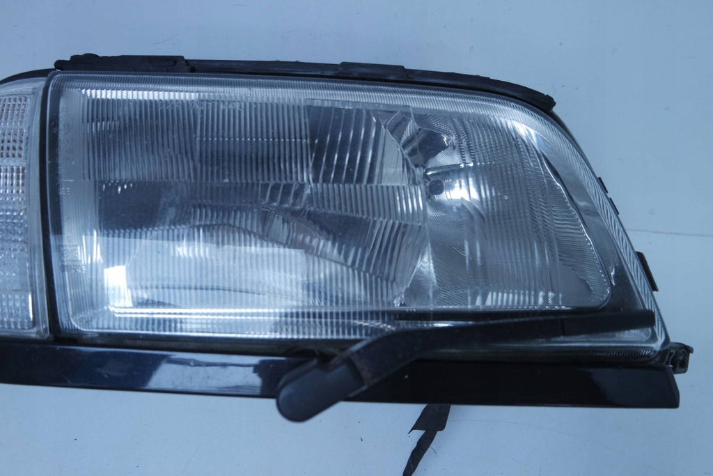 Frontscheinwerfer Mercedes-Benz W202 0301082272 A2028203461 Rechts Headlight SCH4695277222zf