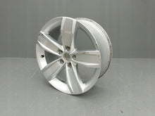 Load image into Gallery viewer, 1x Alufelge 17 Zoll 6.5" 5x112 38ET Glanz Silber 3G0601025E VW Tiguan Rim Wheel FEL6978236393yw