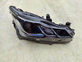 Frontscheinwerfer Toyota Corolla 81110-02T31-00 Rechts Scheinwerfer Headlight