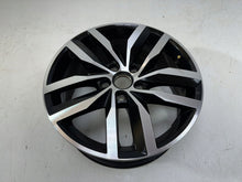 Laden Sie das Bild in den Galerie-Viewer, 1x Alufelge 17 Zoll 7.0" 5x112 49ET VW Golf Vii Rim Wheel FEL8321945479za