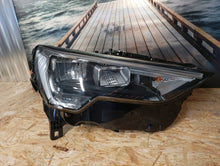 Laden Sie das Bild in den Galerie-Viewer, Frontscheinwerfer Audi Q3 80A941012 LED Rechts Scheinwerfer Headlight