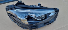Laden Sie das Bild in den Galerie-Viewer, Frontscheinwerfer Mercedes-Benz W206 A2069061203 LED Rechts Headlight SCH2193928082vv
