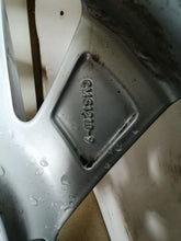 Load image into Gallery viewer, 1x Alufelge 17 Zoll 5.0" 4x100 40ET CMS1210-6 Toyota I Rim Wheel FEL4590250528wz
