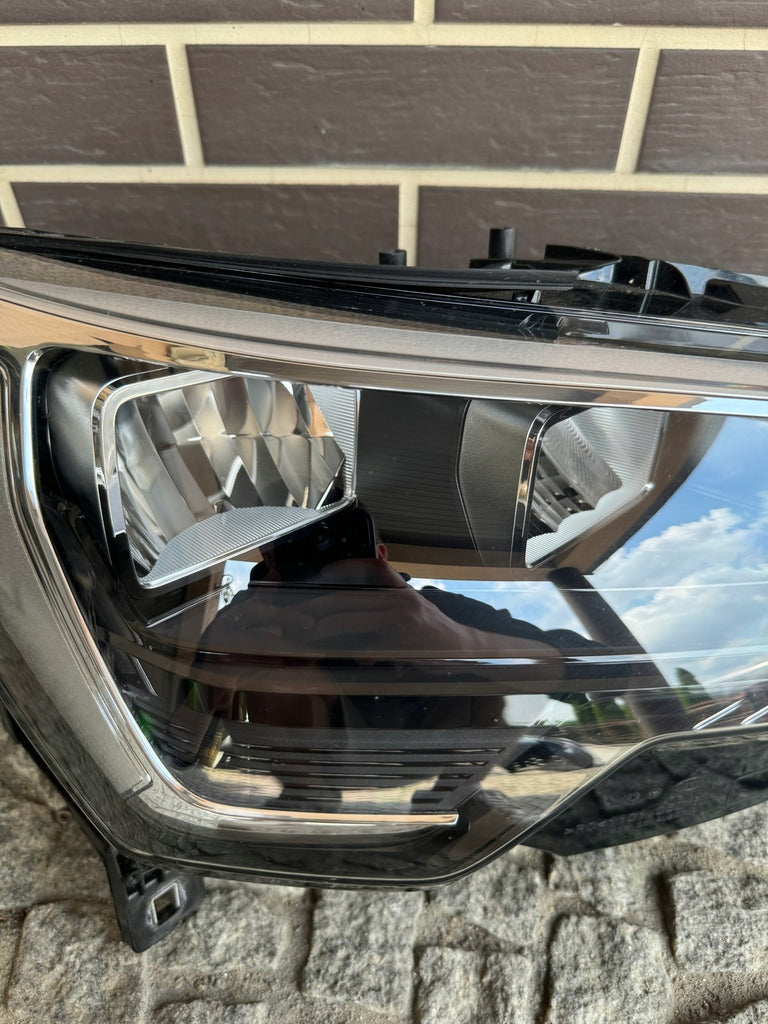 Frontscheinwerfer Audi Q3 83A941012 LED Rechts Scheinwerfer Headlight