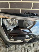 Laden Sie das Bild in den Galerie-Viewer, Frontscheinwerfer Audi Q3 83A941012 LED Rechts Scheinwerfer Headlight