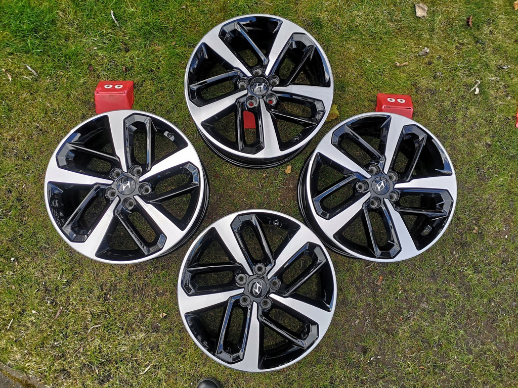 4x Alufelge 18 Zoll 7.5" 5x114.3 52ET Glanz Schwarz 52910-J9300 Hyundai Kona