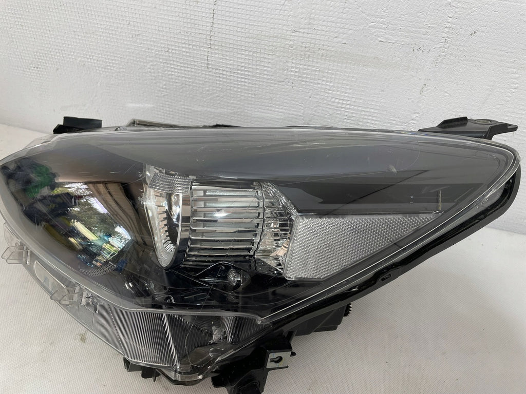 Frontscheinwerfer Mazda 2 D43N-51040 LED Links Scheinwerfer Headlight