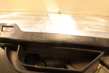 Laden Sie das Bild in den Galerie-Viewer, Frontscheinwerfer Peugeot 5008 I Links Scheinwerfer Headlight SCH7564078543as