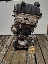 Load image into Gallery viewer, Motor Opel Crossland X 10XKDN 1.2 THP Benzin Engine Unkomplett MOT2112645255gp