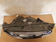 Laden Sie das Bild in den Galerie-Viewer, Frontscheinwerfer Mercedes-Benz Glb A2479062005 LED Rechts Headlight SCH8800437139ke