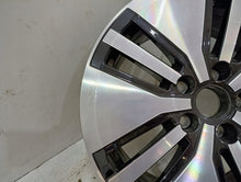 Laden Sie das Bild in den Galerie-Viewer, 1x Alufelge 17 Zoll 7.0" 5x112 40ET Glanz Silber 3G0601025AM VW Passat Rim Wheel FEL2959914563el