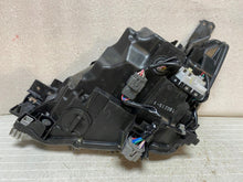 Laden Sie das Bild in den Galerie-Viewer, Frontscheinwerfer Mazda II D09K-51030 LED Rechts Scheinwerfer Headlight SCH3262813264un
