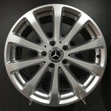 Laden Sie das Bild in den Galerie-Viewer, 1x Alufelge 17 Zoll 7.5" 5x112 40ET Matt Silber A2134011300 Mercedes-Benz W213 FEL2414399393tx