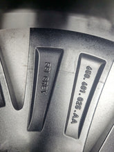 Load image into Gallery viewer, 1x Alufelge 17 Zoll 6.5" 5x100 40ET Glanz Graphit 658601025AA Mg Scala Kamiq FEL6172231579zz