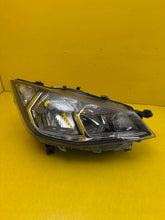 Laden Sie das Bild in den Galerie-Viewer, Frontscheinwerfer Seat Ibiza I V 6F1941006D LED Rechts Scheinwerfer Headlight SCH8950661025dr