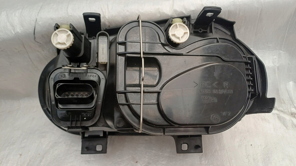 Frontscheinwerfer VW Golf 1J1941015N Ein Stück (Rechts oder Links) Headlight SCH2624041248ps