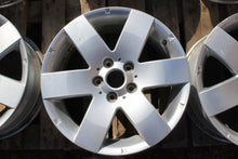 Laden Sie das Bild in den Galerie-Viewer, 1x Alufelge 17 Zoll 7.0&quot; 5x115 46ET Chevrolet Captiva Rim Wheel
