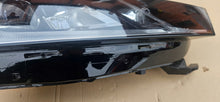 Laden Sie das Bild in den Galerie-Viewer, Frontscheinwerfer Skoda Octavia IV 5E4941018A Rechts Scheinwerfer Headlight SCH4262289471oo