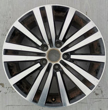 Load image into Gallery viewer, 1x Alufelge 17 Zoll 7.5" 5x112 47ET Glanz Schwarz 3AA601025G VW Passat B7 FEL4767472632aa
