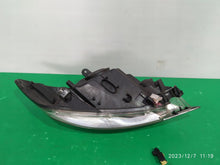 Laden Sie das Bild in den Galerie-Viewer, Frontscheinwerfer Ford Kuga 009696-01 Links Scheinwerfer Headlight