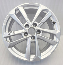 Load image into Gallery viewer, 1x Alufelge 17 Zoll 6.5&quot; 5x112 43ET Glanz Silber 8Y0601025L Audi A3 Rim Wheel