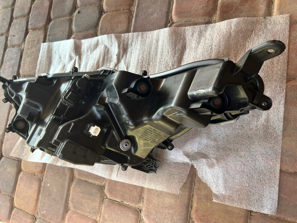 Frontscheinwerfer Toyota Yaris 81150-K008181150-K0081 LED Links Headlight SCH5815213132fj