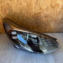 Laden Sie das Bild in den Galerie-Viewer, Frontscheinwerfer Kia Sportage IV 92102F1500 Ein Satz Scheinwerfer Headlight SCH4606635766hb