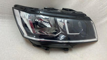 Laden Sie das Bild in den Galerie-Viewer, Frontscheinwerfer VW T6 7L1941006B Halogen Rechts Scheinwerfer Headlight