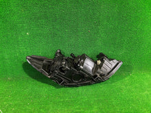 Load image into Gallery viewer, Frontscheinwerfer Hyundai Elantra 92101-F2 LED Links Scheinwerfer Headlight