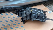 Laden Sie das Bild in den Galerie-Viewer, Frontscheinwerfer Ford Kuga CV44-13D155-AK Links Scheinwerfer Headlight SCH2451052165qz