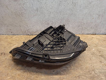 Laden Sie das Bild in den Galerie-Viewer, Frontscheinwerfer Mercedes-Benz Cla 906 85122000 LED Rechts Headlight SCH2835114391vg