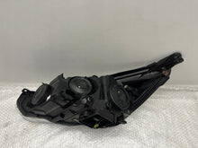 Load image into Gallery viewer, Frontscheinwerfer Ford Focus F1EB-13D154-AE Rechts Scheinwerfer Headlight SCH9952293762vw
