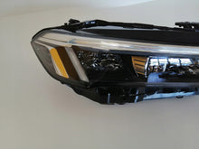 Laden Sie das Bild in den Galerie-Viewer, Frontscheinwerfer Honda Civic I 2206200956-00971 LED Rechts Headlight SCH9236101564wi