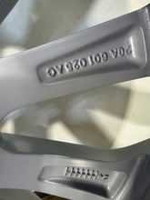 Load image into Gallery viewer, 1x Alufelge 17 Zoll 7.0" 5x112 2GA0601025AG VW T-Roc I Rim Wheel FEL9773429873zj